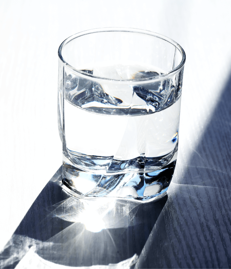 天然水 シリカ水 摂取量イメージ